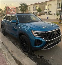 ڤۆڵکسواگن ئەتڵەس کرۆس سپۆرت